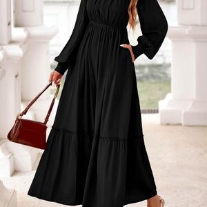 Chic Black Long Sleeve Maxi Dress